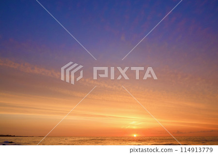 5月下旬，茨城縣日立市，地平線的朝陽 114913779