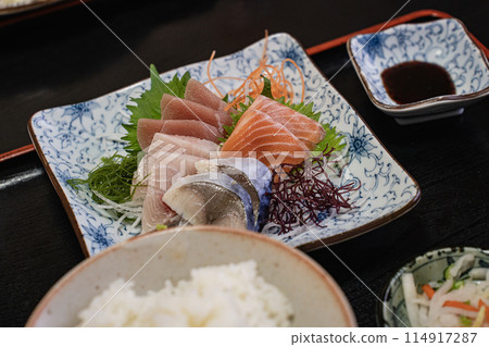 生魚片套餐（Ton-tei Kujuku） 114917287