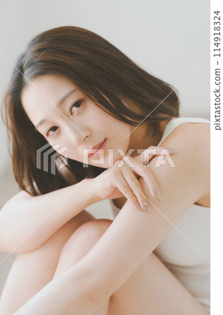 女生 女孩 女性 114918324