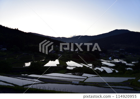 Sakaori rice terraces before sunrise Sakaori rice terraces before sunrise 114920955