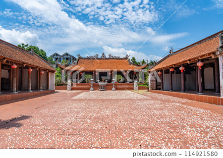A temple in Dong Lam village designated as a national cultural property in Hanoi, Vietnam 114921580