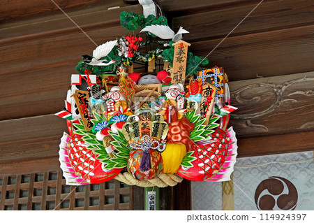 Rake at Hatogaya Hikawa Shrine [Kawaguchi City, Saitama Prefecture] 114924397