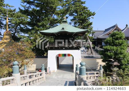 Zentsuji Temple, 75th Shikoku Pilgrimage Zentsuji Temple, 75th Shikoku Pilgrimage 114924683