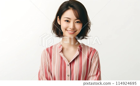 看照相機的一個少婦 看照相機的一個少婦 114924695