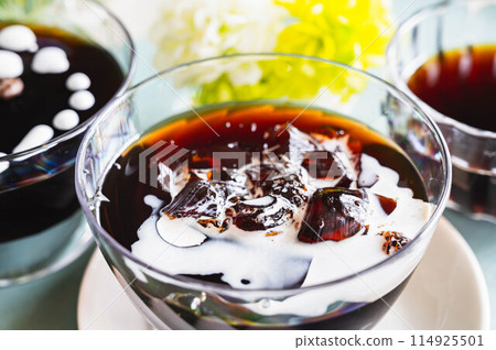 Crushed coffee jelly Crushed coffee jelly 114925501