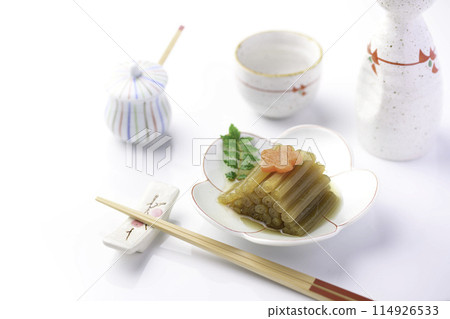 Spring wild vegetable dish: Boiled butterbur (white background) 114926533