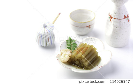Spring wild vegetable dish: Boiled butterbur (white background) 114926547