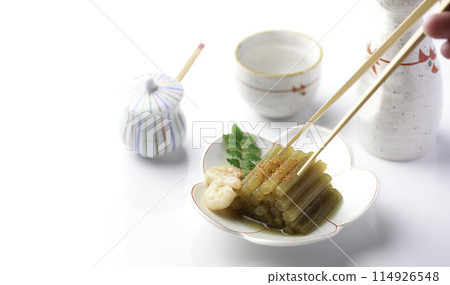 春季野菜：水煮款冬（白底） 114926548