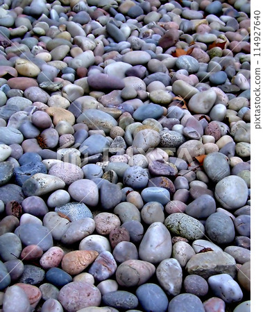 Beach stones 114927640
