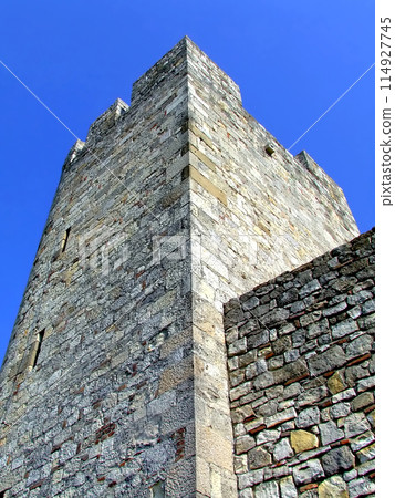 Fortification vertical 114927745