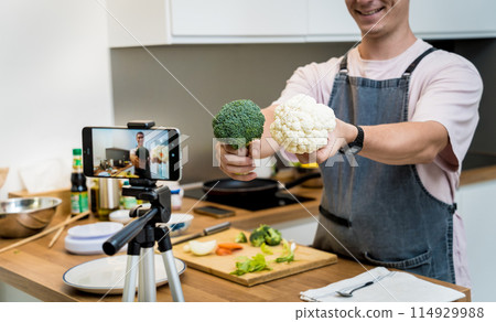 The chef is broadcasting live from workshop how to prepare a vegetarian lentils soup 114929988