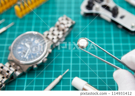 Watch battery replacement Watch battery replacement 114931412