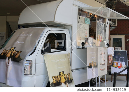 受歡迎的廚房車，旅遊景點的廚房車，活動場地的午餐 114932629