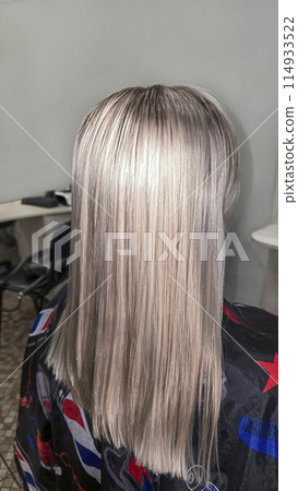 Long hair. Hair coloring process. Salon work. Step-by-step process. 114933522