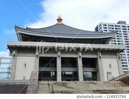Jodo Shinshu Honganji sect Tsumura Betsuin main hall Midosuji Kitamido 1 114933784