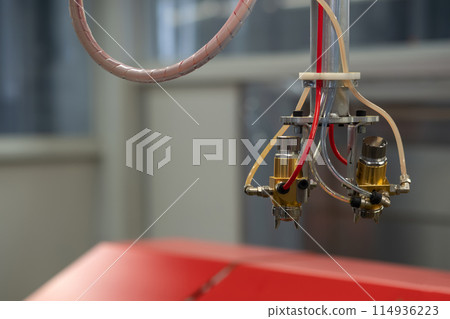 spray head in automatic paint booth 114936223