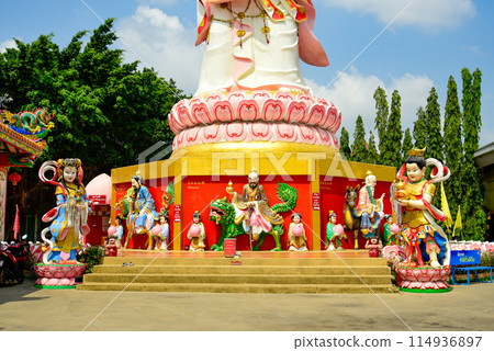 Beautiful scenery at Wat Saman Rattanaram, famous for its Pink Ganesha statue 114936897