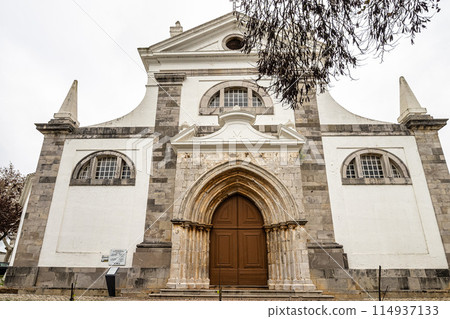 St Marys church, Igreja de Santa Maria do Castelo, Tavira, Algarve, Portugal. 114937133