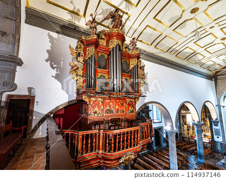 Interior of Faro Cathedral, Se Catedral in Faro, Algarve, Portugal. With walls finely decorated by azulejos tiles. Interior of Faro Cathedral, Se Catedral in Faro, Algarve, Portugal. With walls finely decorated by azulejos tiles. 114937146
