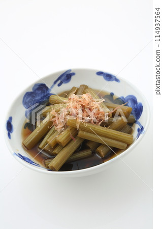 Simmered dish 114937564
