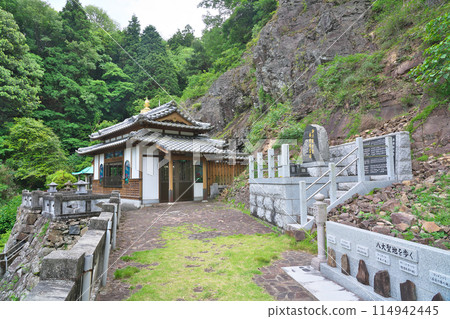 [Gokanzeon Inner Sanctuary] Nagashima, Kaminoseki-cho, Kumage-gun, Yamaguchi Prefecture 114942445