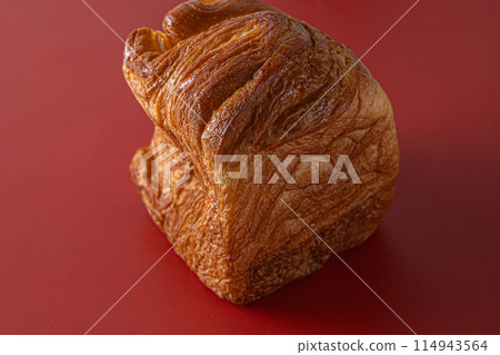 盤子裡的美味麵包 盤子裡的美味麵包 114943564