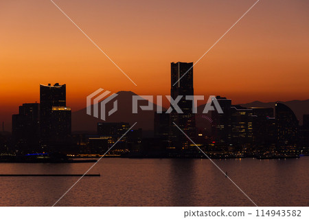 Yokohama cityscape: Yokohama Minato Mirai at dusk Yokohama cityscape: Yokohama Minato Mirai at dusk 114943582