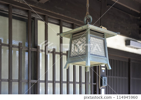 Saga Toriimoto: A scenic streetscape 114945960