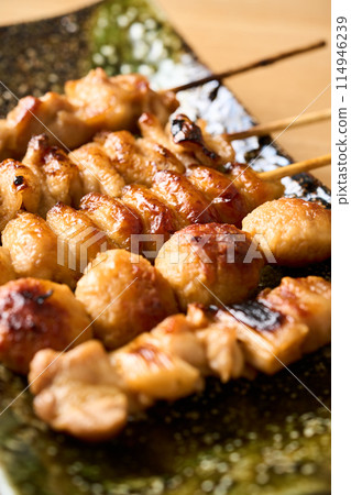 Yakitori served on a plate 114946239