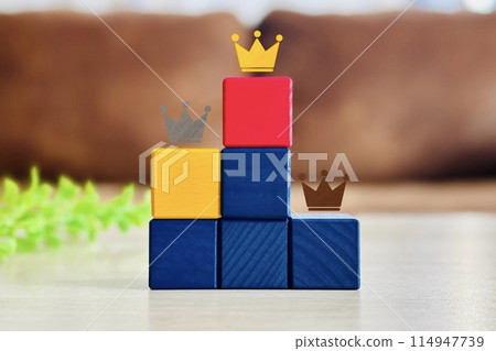 1st to 3rd place podium and rankings 114947739
