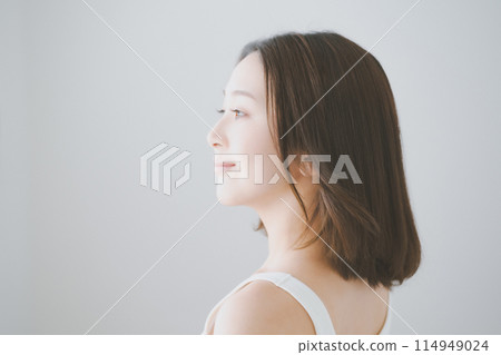 female, lady, woman 114949024