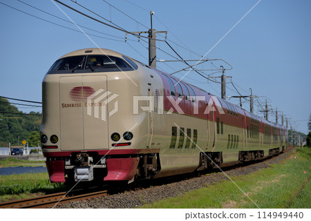 系列285臥舖快速出雲沿著歐比線運行 系列285臥舖快速出雲沿著歐比線運行 114949440