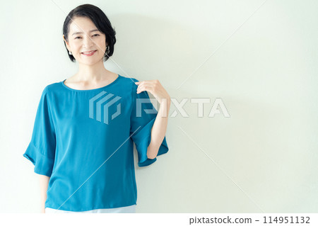 Portrait of a middle-aged woman Portrait of a middle-aged woman 114951132