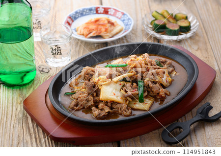 Pork Kimchi - The richness and flavor of pork, the garlic of kimchi, and the flavor of vegetables are exquisite Pork Kimchi - The richness and flavor of pork, the garlic of kimchi, and the flavor of vegetables are exquisite 114951843