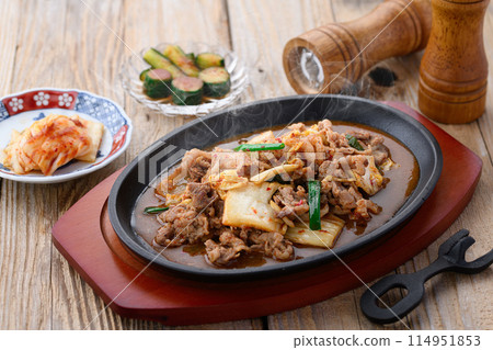 Pork Kimchi - The richness and flavor of pork, the garlic of kimchi, and the flavor of vegetables are exquisite Pork Kimchi - The richness and flavor of pork, the garlic of kimchi, and the flavor of vegetables are exquisite 114951853