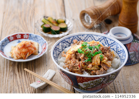 後勁十足的豬肉泡菜碗(簡單又美味的好碗) 後勁十足的豬肉泡菜碗(簡單又美味的好碗) 114952336