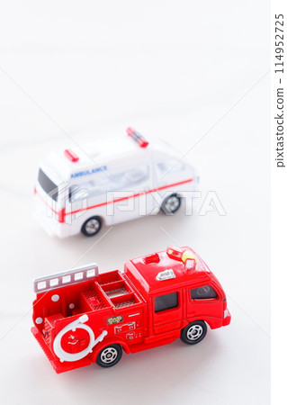 Fire engine (pump truck) and ambulance (PA cooperation) dispatched 114952725