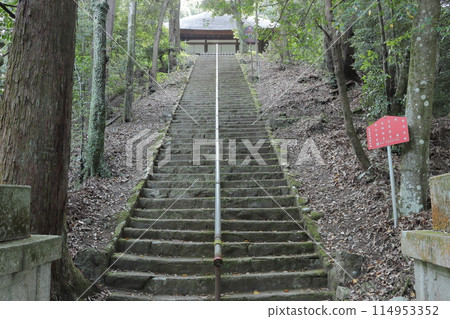 Kyoto Prefecture, Uji City, Hakusan Shrine, approach to the shrine 114953352