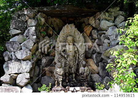 Manganji Temple: Stone Statue of Acala 114953615