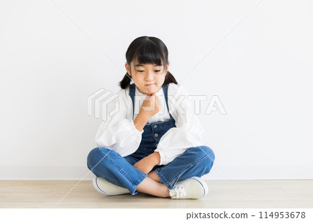 小學女生 114953678