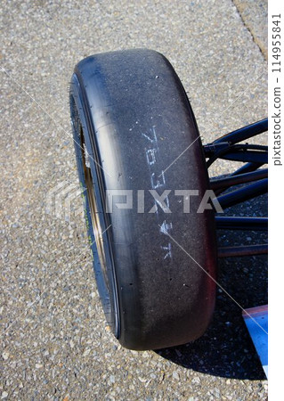 Super grip for high-speed cornering!... "Slick tires" used by the Super FJ 114955841