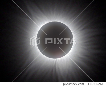 Total solar eclipse 114956261