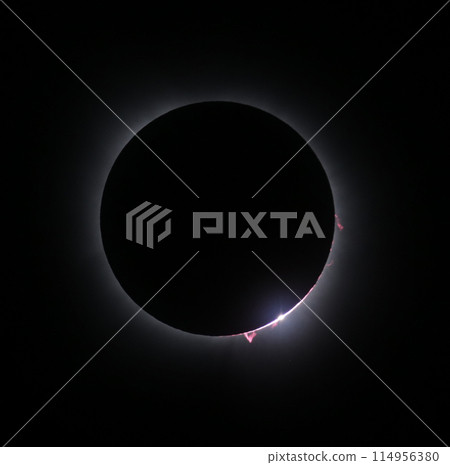 Total solar eclipse 114956380