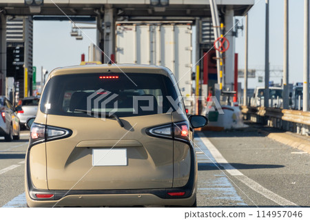Expressway ETC gate passing image Expressway ETC gate passing image 114957046