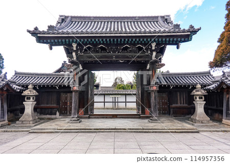 龜山本德寺（兵庫縣姬路市）作為本願寺的西國本寺而誕生。 114957356