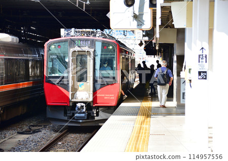 Scenery from the train window on the Shinano Railway Kita-Shinano Line from Nagano Station to Furuma Station (Summer 2022) Scenery from the train window on the Shinano Railway Kita-Shinano Line from Nagano Station to Furuma Station (Summer 2022) 114957556