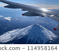 從飛機上看到的富士山 114958164