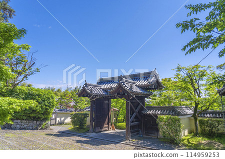 Kyoto Komyo-ji Temple (Ao Komyo-ji Temple) Main Gate 114959253
