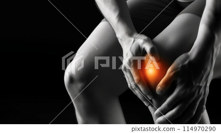 Mid section of man suffering with knee pain. 114970290