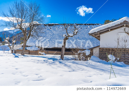 日本岐阜縣白川鄉的風景，以合掌式建築聞名 114972669